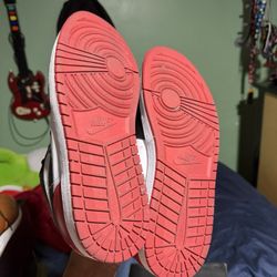 Air Jordan 1 Low Bred Toe 