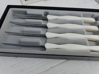 Cutco Model 1759 Table/Steak Knives Pearl White in Original Presentation Box