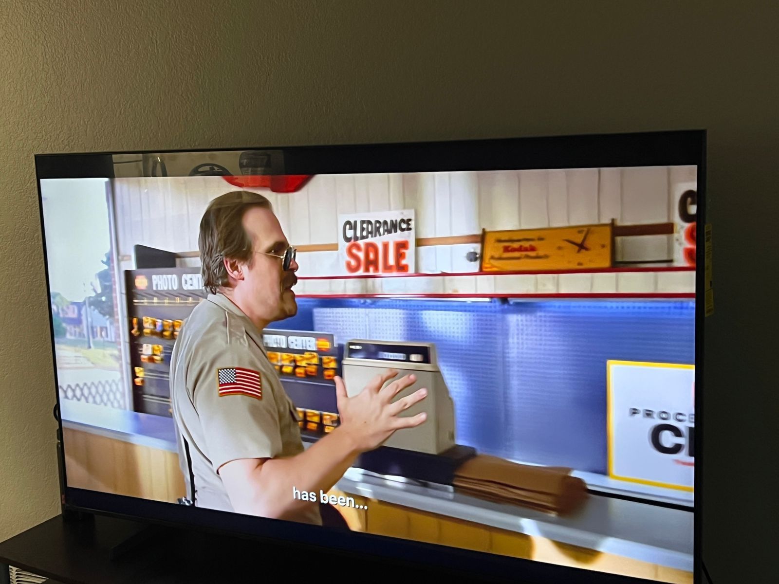 Samsung 65β DU7200 Smart TV β With Original Samsung Cardboard Box