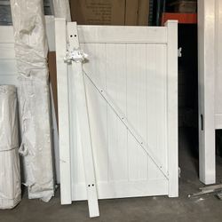 Used Vinyl Gate