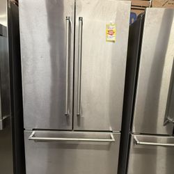 KitchenAid 36 in. 21.9 Cu. Ft. Stainless Steel Counter Depth French Door Refrigerator 