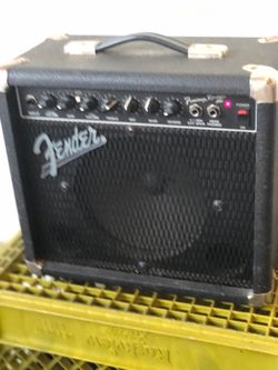 Fender Frontman Reverb 15W Guitar Practice Amp (PR 241)