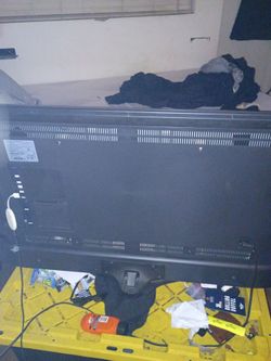 Samsung  44' TV