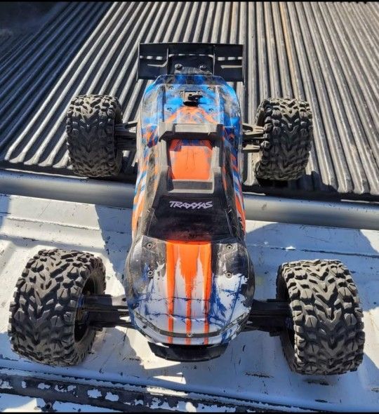 Traxxas e-revo 6s