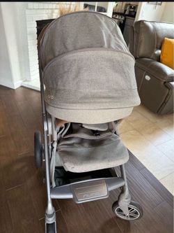 Nuna Mixx Stroller and Car seat