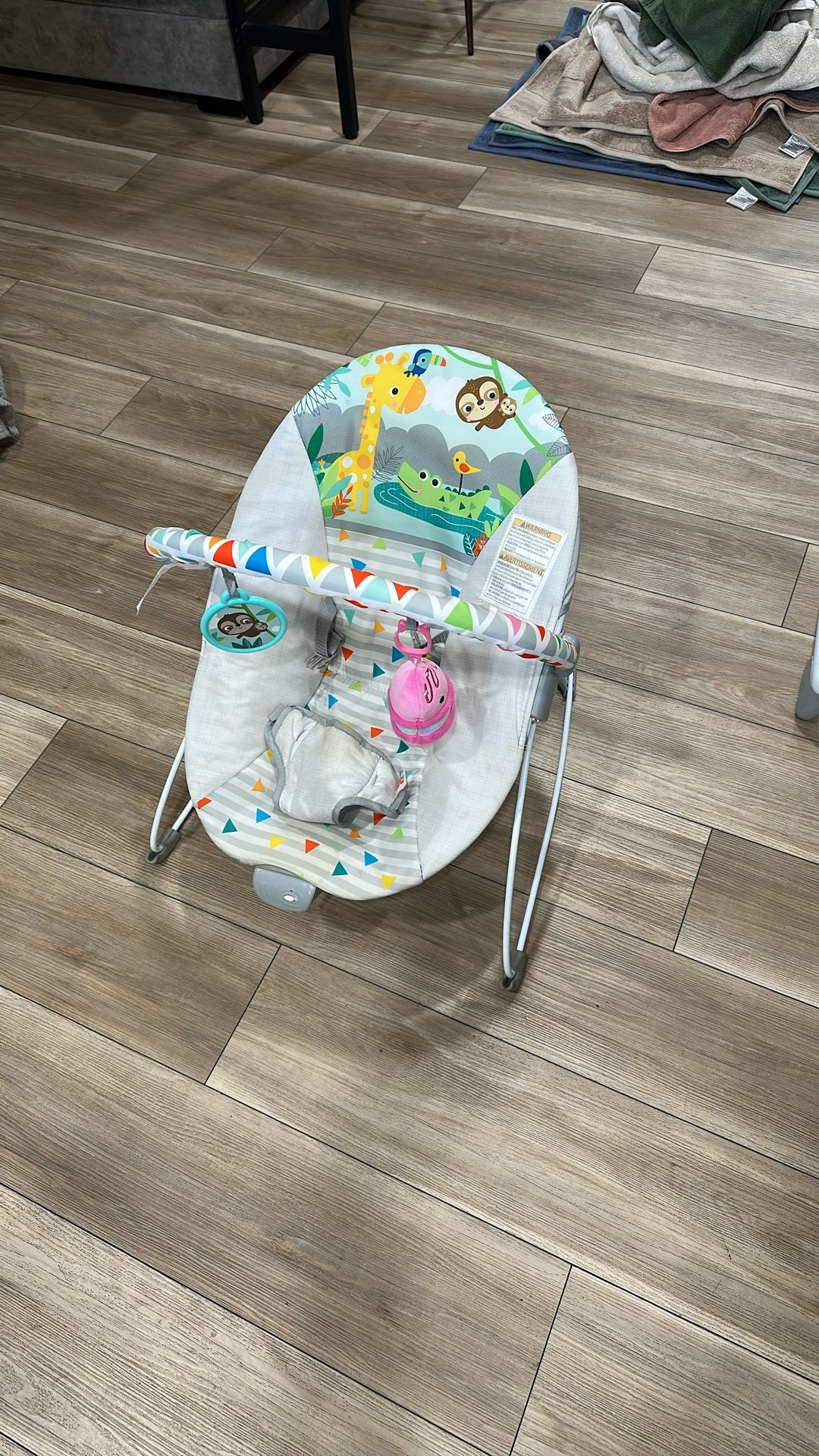 Baby bouncy chair
