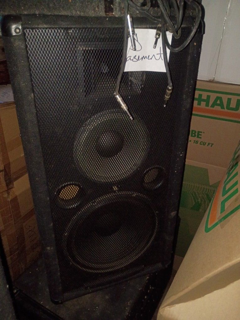 Selling My Band Audio Equipment (Crate Speakers,Amps Subs Ext...