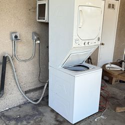 Stackable washer and dryer