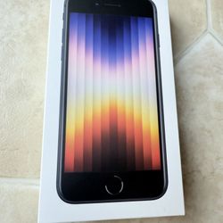 iPhone SE 3 Rd Generation (64GB Unlocked)