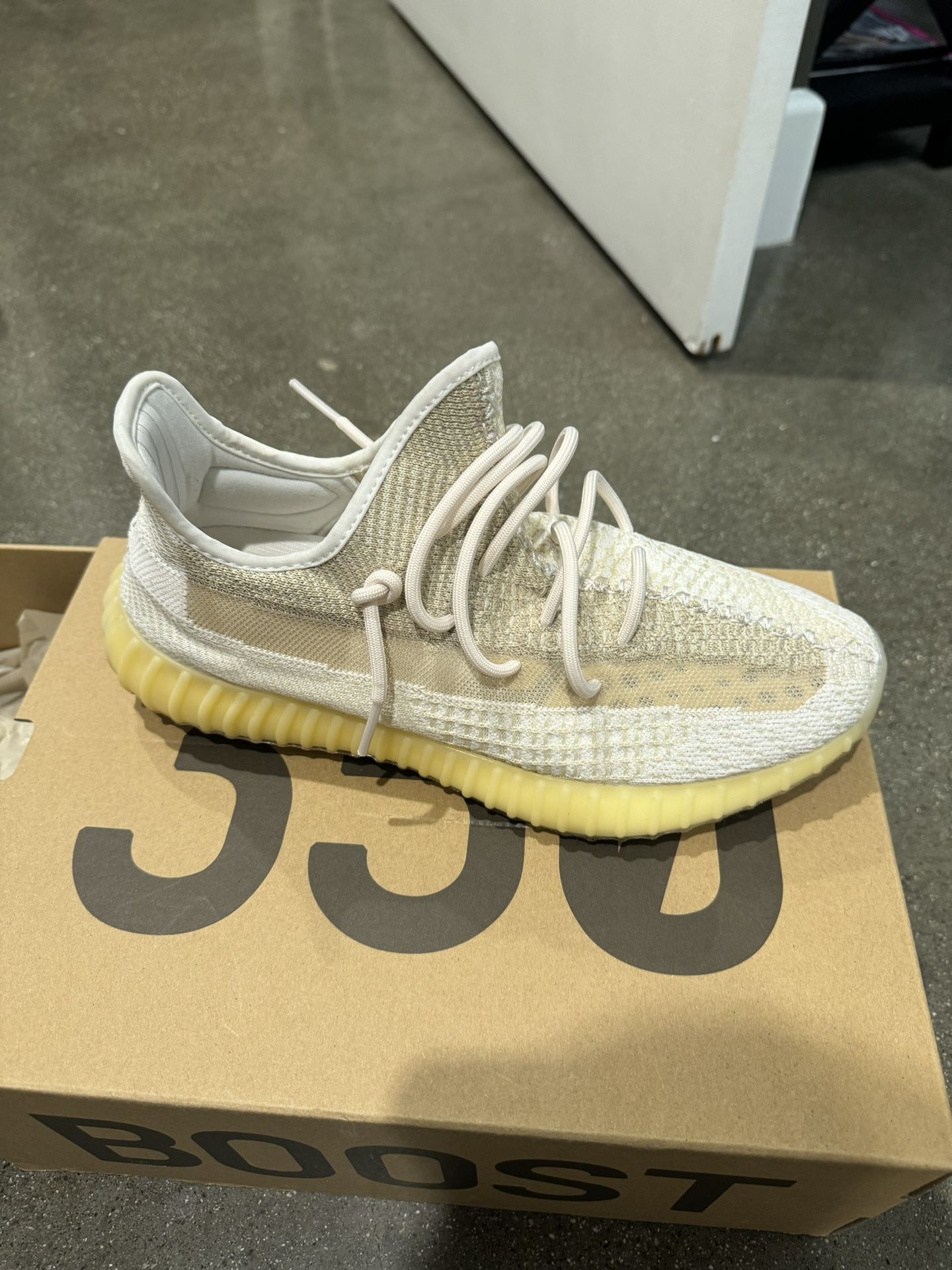 Garnet Furniture Adidas Yeezy Supreme Louis Vuitton Yeezy 350 V2s ‼️