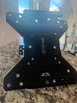 Best Buy Essentials TV Wall Mount Bracket