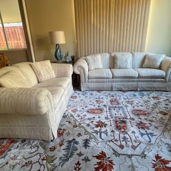 Excellent Condition LOVE SEAT (set Available)