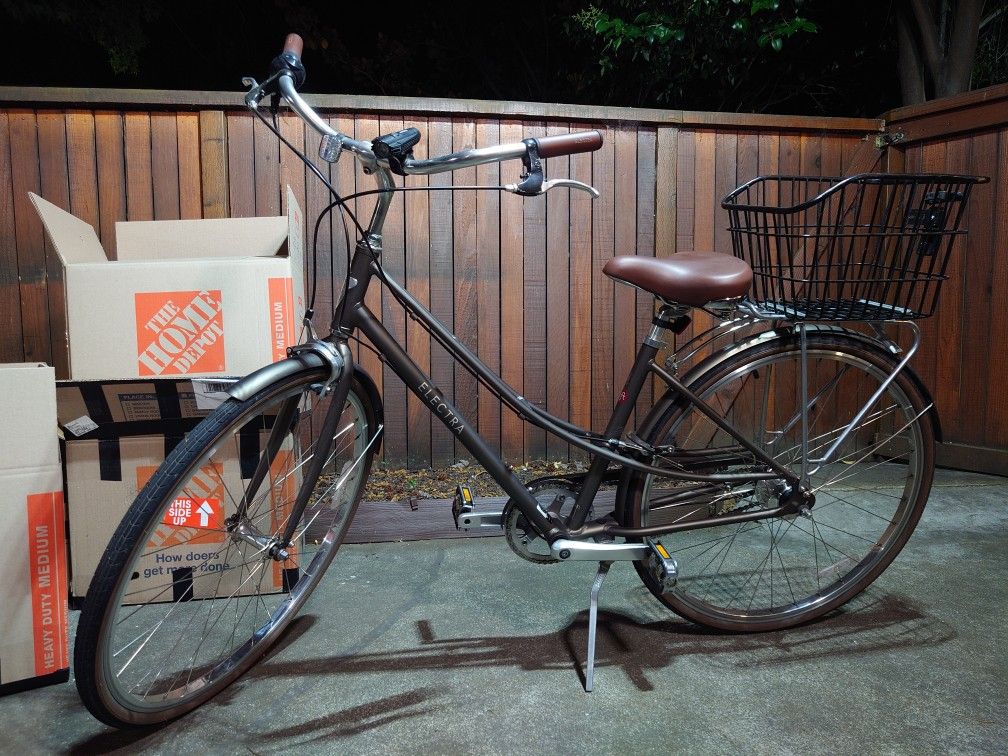 Electra Loft Small City Bike