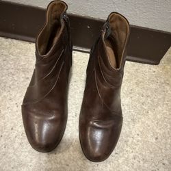 Women’s Boots