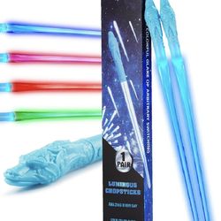 Light Up Chopsticks, Reusable Dragon Chopstick Set, Fun Gifts for Kids 4 Color Modes-1 Pair