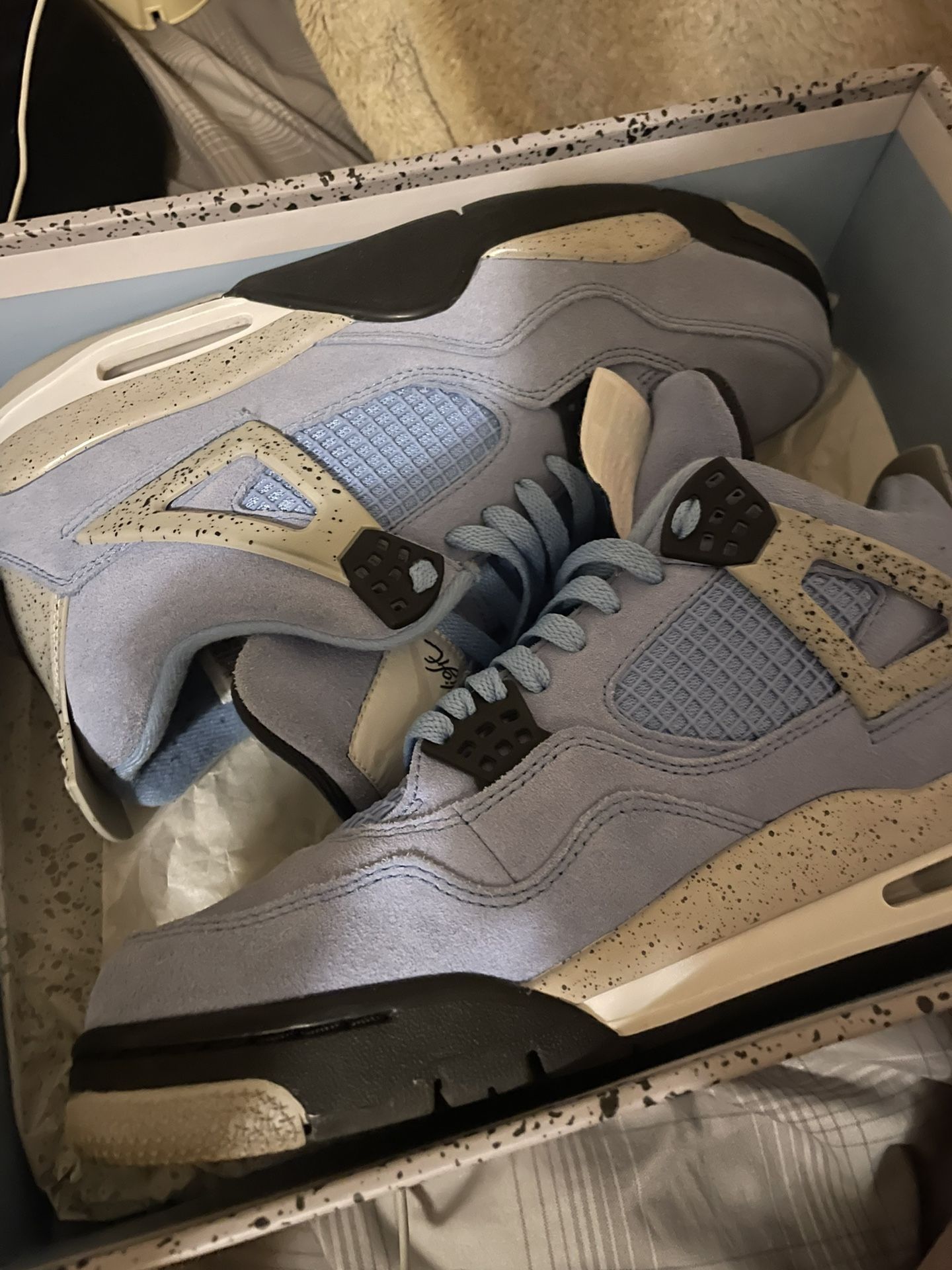 UNC Jordan 4