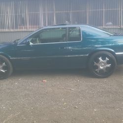 1994 Cadillac el dorado.    (Must See)