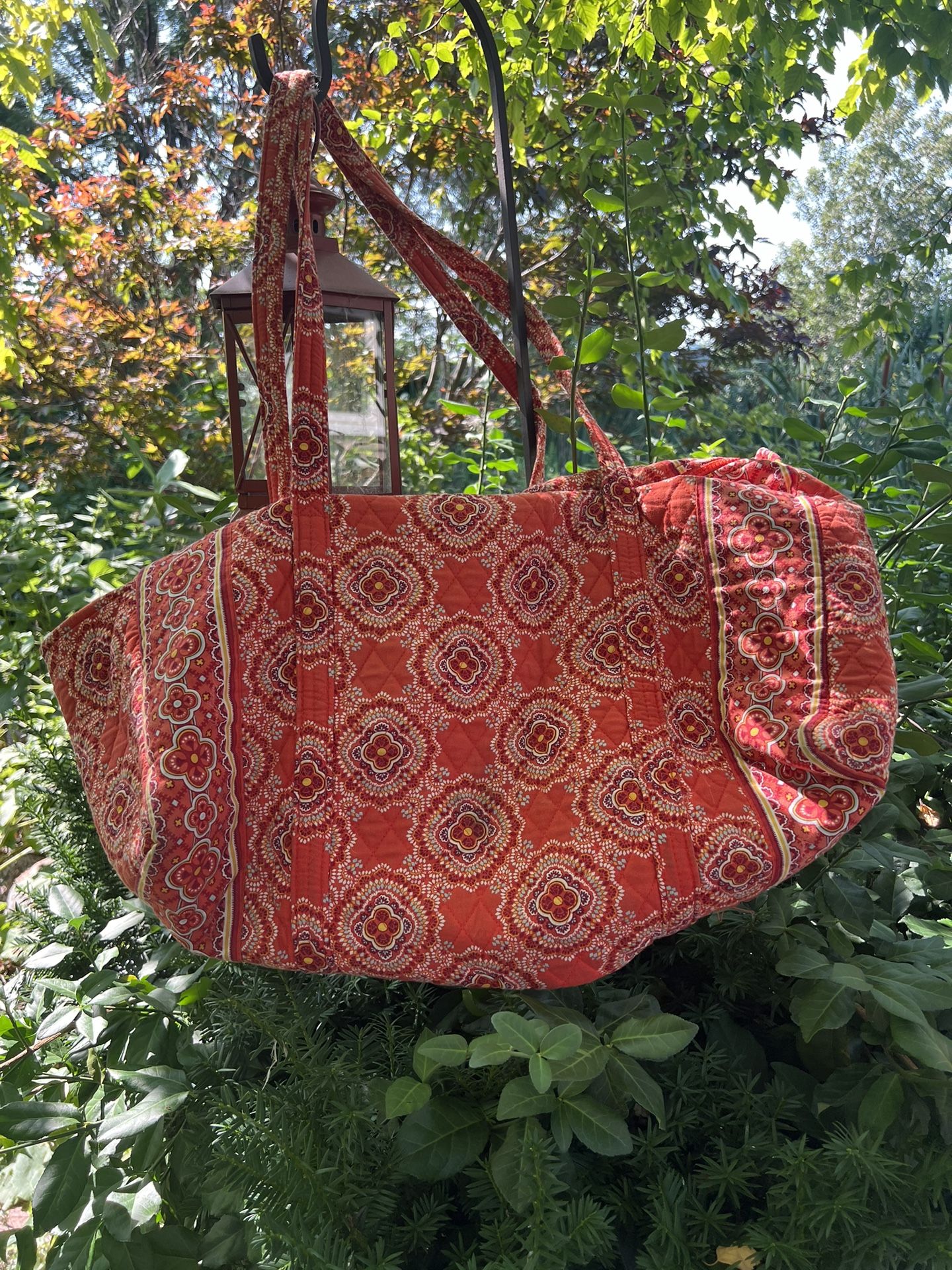 Beautiful Vera Bradley Weekender Duffle Bag Vibrant Orange Quilted Cotton Fabric - SALE! π