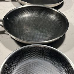 Set Of 3 Hexclad Pans