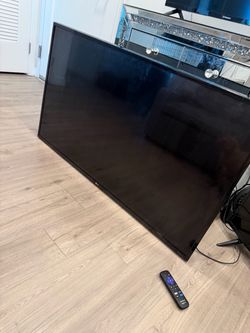LG Smart TV 49”