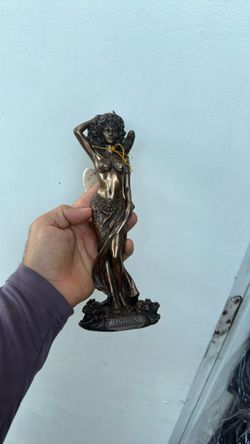 Oshun figure