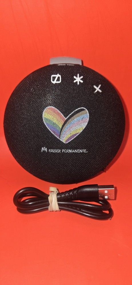 PORTABLE BLUETOOTH SPEAKER W/ CORD