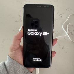 Crazy deal! Ultimate Tech Bundle! Samsung Galaxy S8 (64GB) + Bluetooth Speaker + Gaming mouse + pad