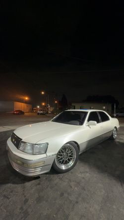 1991 Lexus LS 400