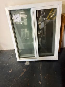 Vinyl  window