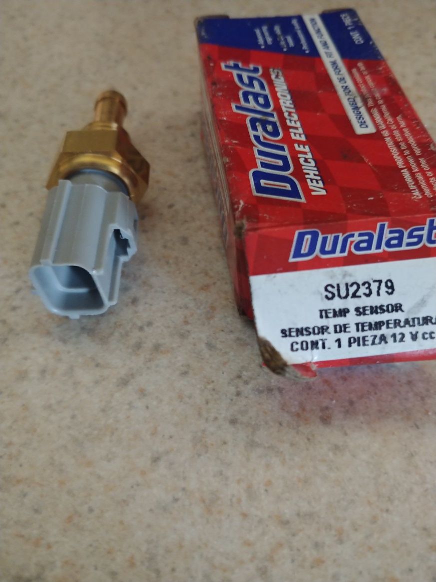 SU2379 coolant temperature sensor mazda