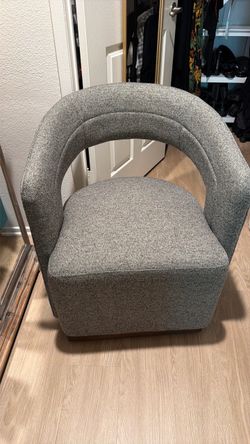 Swivel chair