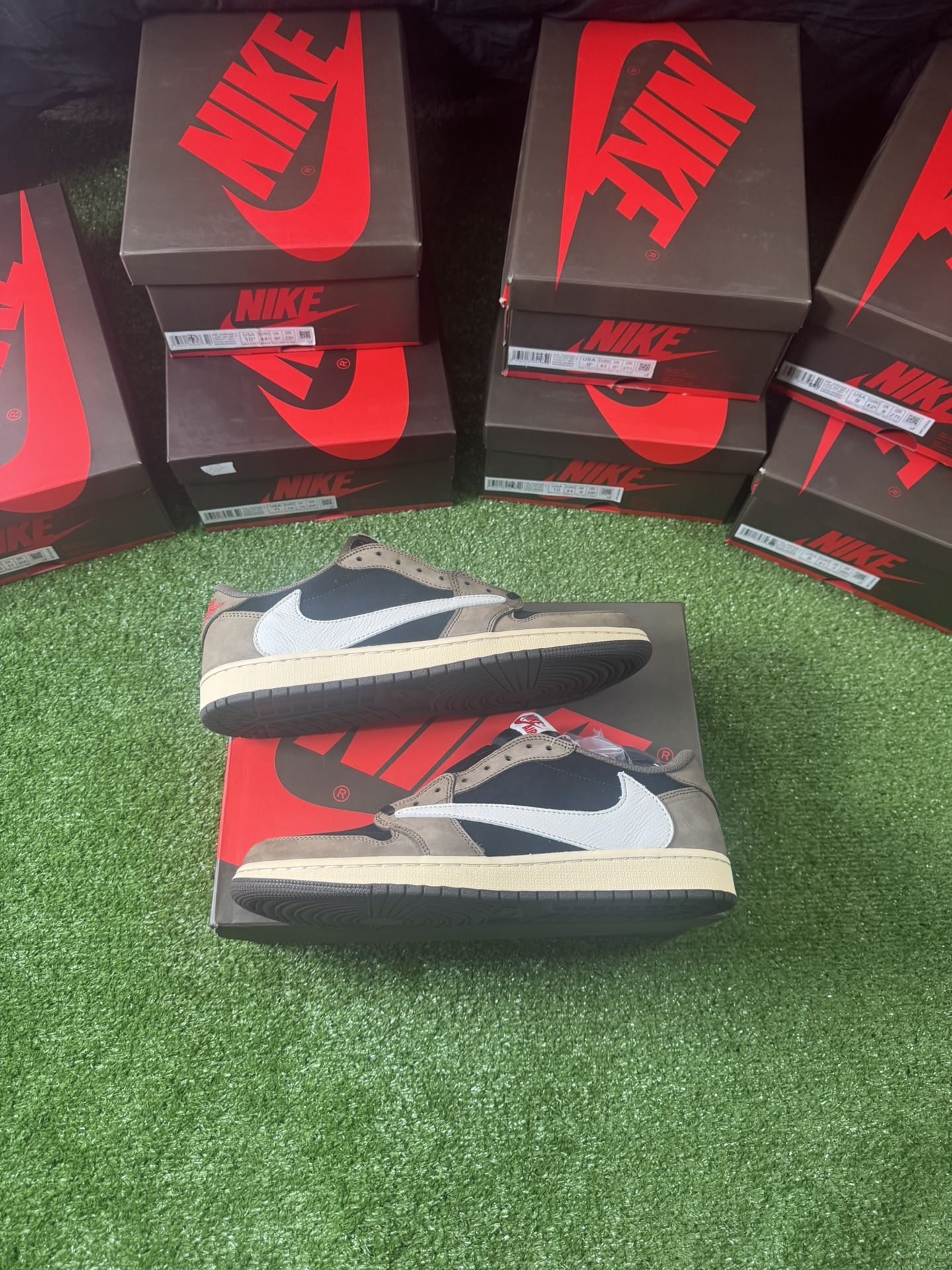 Travis Scott Air Jordan 1 Low Mocha