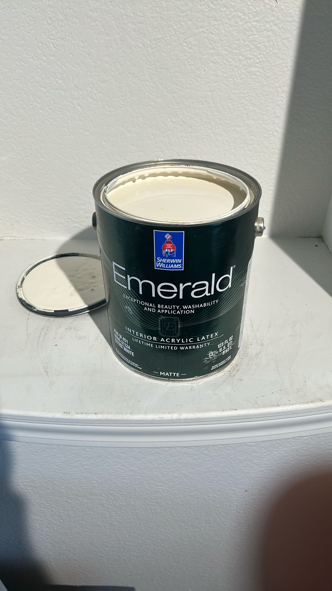 1gal Sherwin Williams Emerald Matte “Off White”