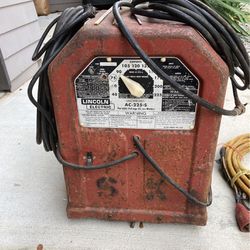 Lincoln 225 Amp Electric Arc Welder