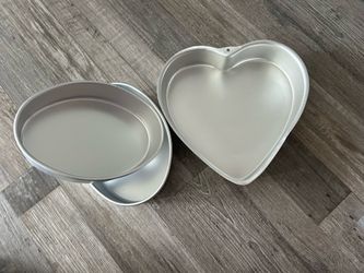 Wilton heart/oval cake pans
