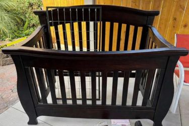Baby’s Dream Convertible Crib – Espresso