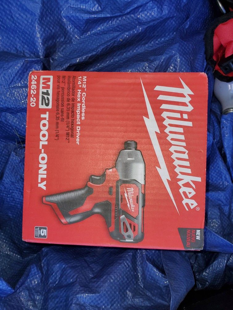 Brand new 1/4 impact driver
