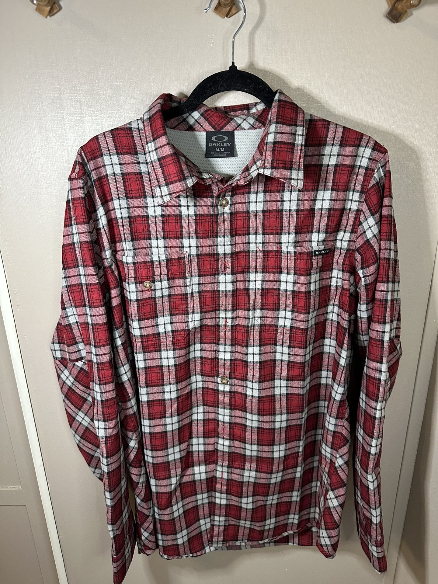 Men’s Oakley Button Down