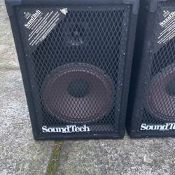 2 Speakers Sound tech  Professional Audio High Power Components And Power Mixer 4110