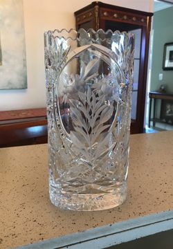 Crystal vase.