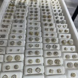 Diamond earrings 10K 