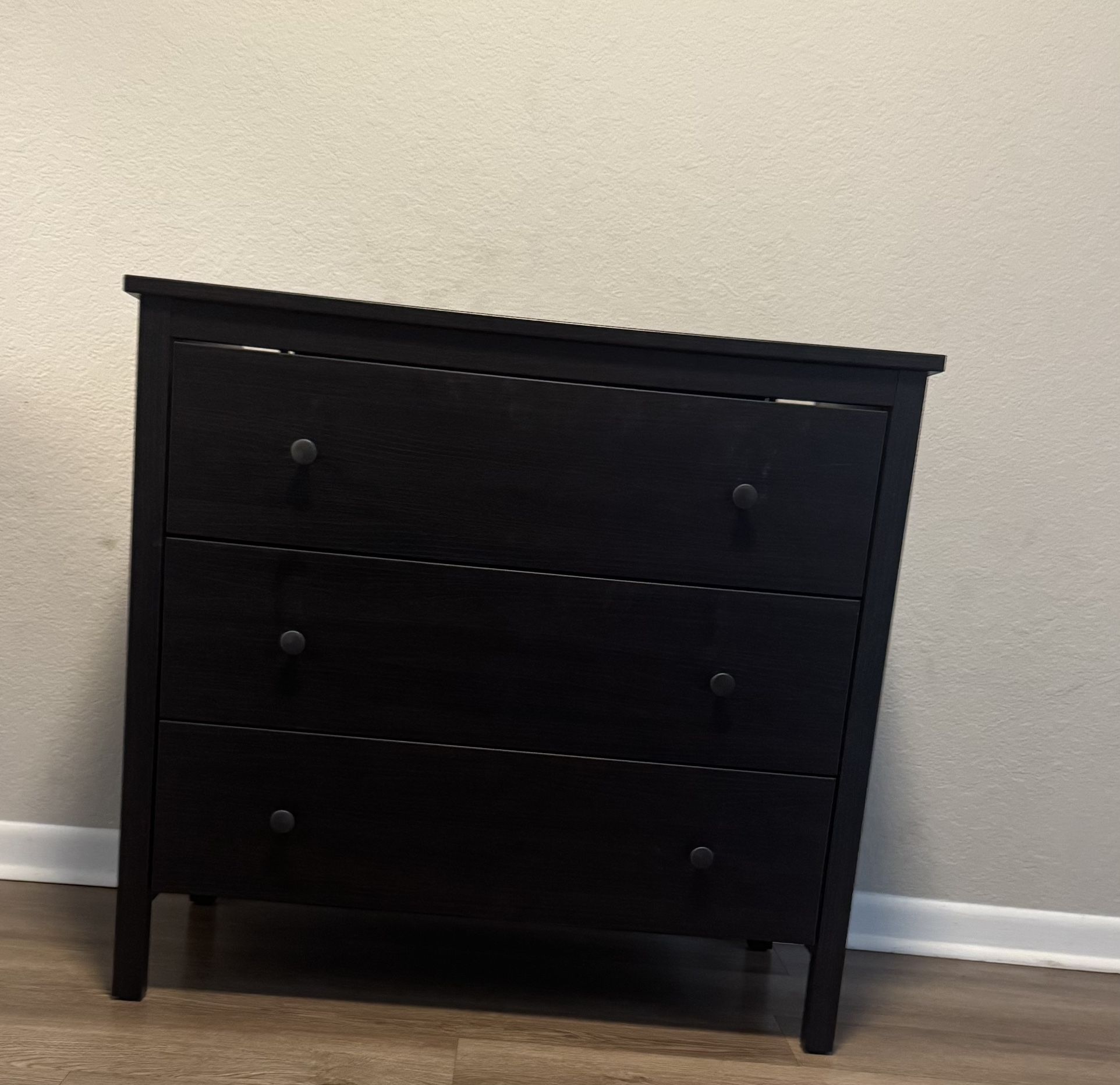 3- Drawer Chest 