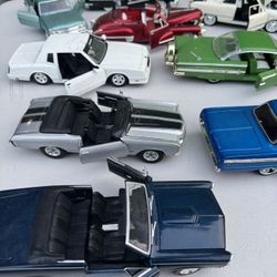 Vintage 1:18 Scale Diecast Model Cars