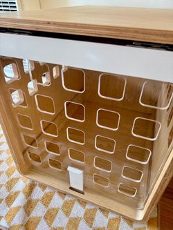 Fable Dog Crate – Small / Signature Ash + Acrylic Gate