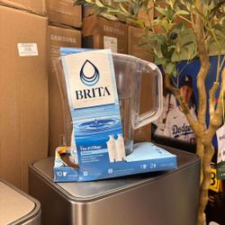 Brita water pitcher with 2 filters