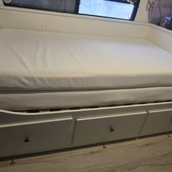 Ikea Daybed 