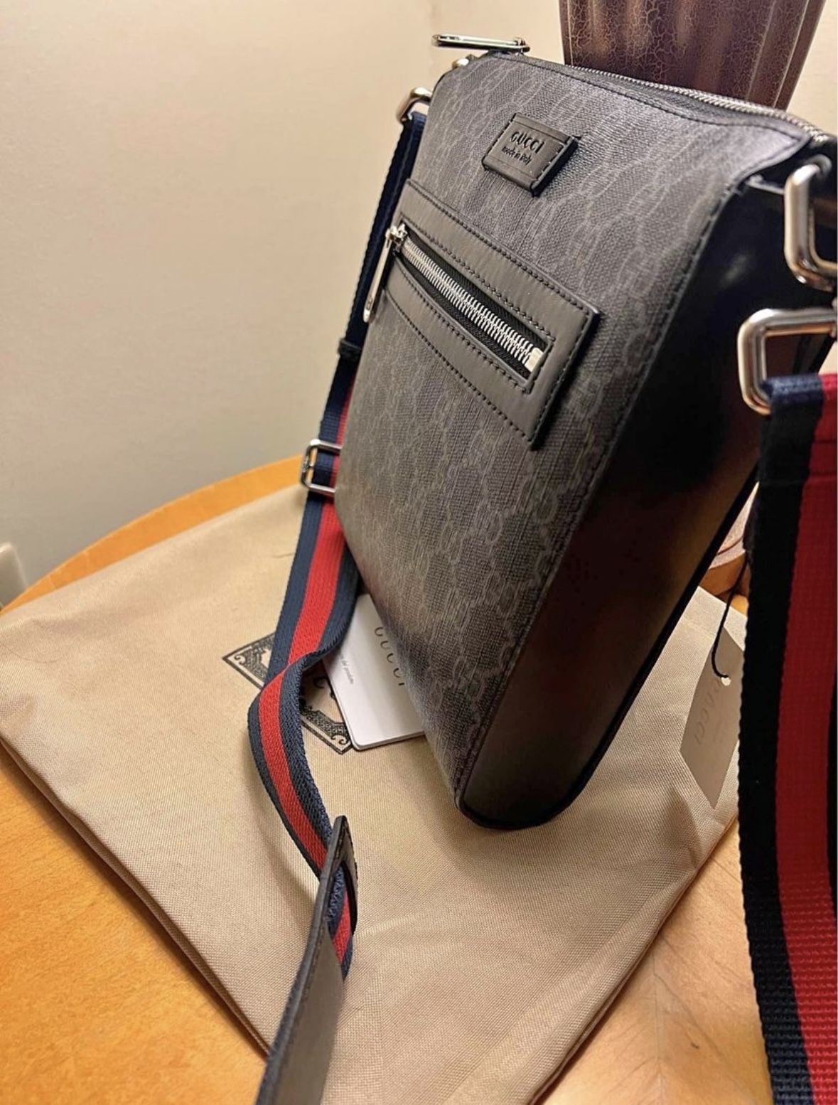 Gucci Messenger GG Supreme Black/Grey