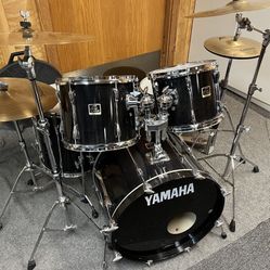 Black Yamaha Stage Custom 5-Piece Drum Set