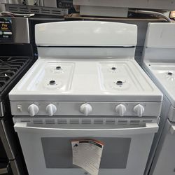 GE white Gas range 4 burner new