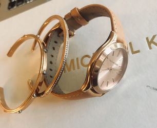 Michael kors watch with two bracelets